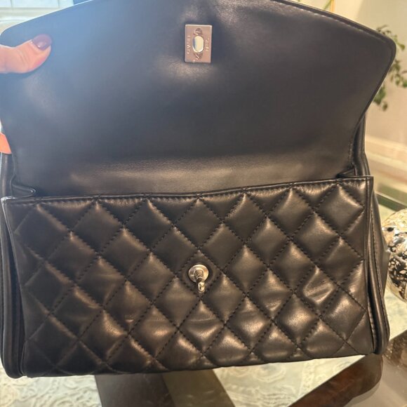 Chanel Black Leather Tote - a classic AUTHENTIC 100% - Picture 13 of 16